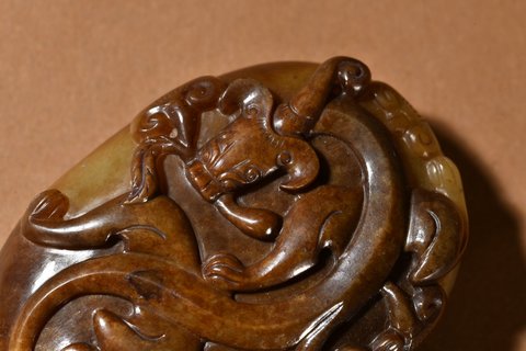 |清代 和田玉螭龙皮带扣