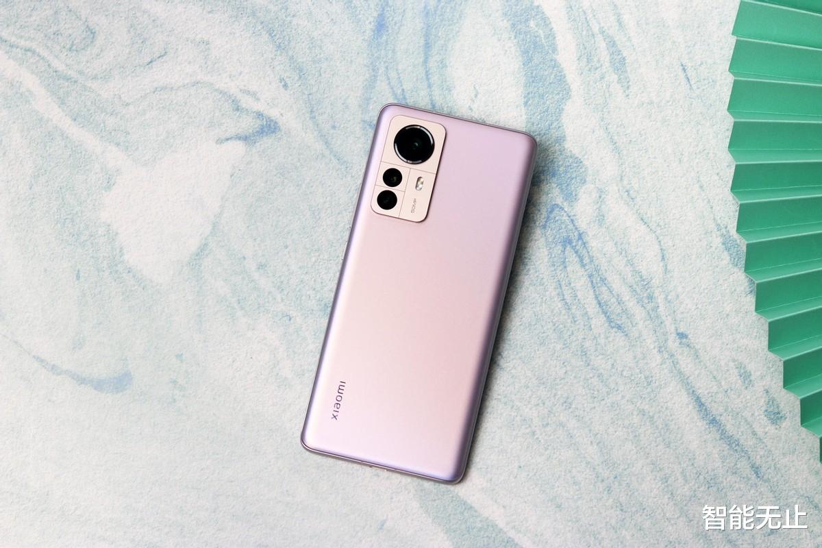 一加科技|今年5000 元左右的手机，哪一款值得入手？这几款你一定会很满意