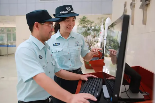 文职|2022军队文职面向社会招聘，共招1653人，高中以上学历即可报考