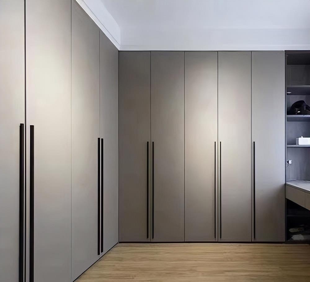 避坑指南:定制衣柜坚持“六不要”,使用起来舒适又顺手