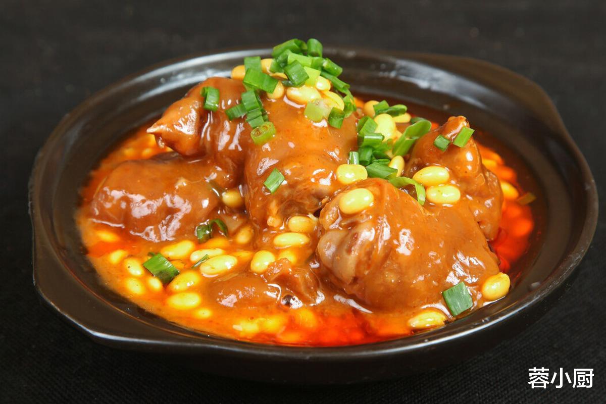 “冬吃豆,赛过肉”,建议中老年人多吃3豆,补充蛋白,强健身体