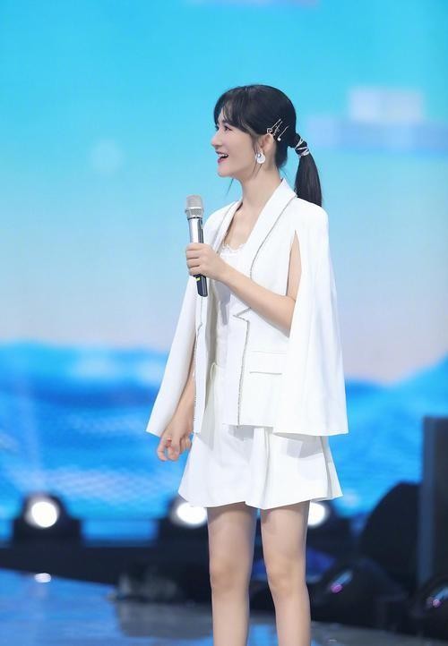 谢娜|娱乐圈的人走茶凉,在谢娜身上体现得淋漓尽致