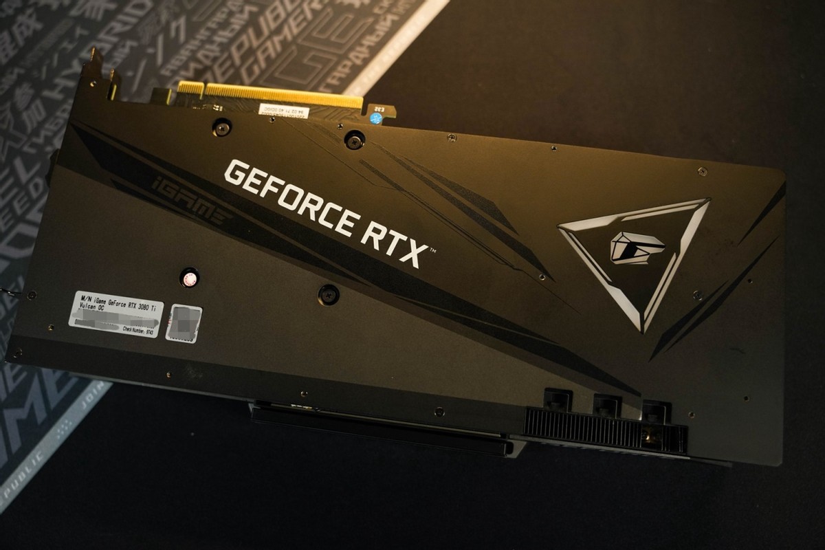 芯片|高端平台性价比新选，先马黑钻1000W入手体验