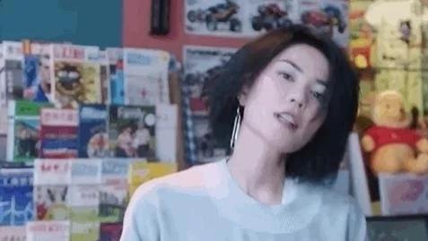 王菲|51岁王菲皮肤娇嫩白皙，晒的“抗老”面霜火了！陈数：我也在用