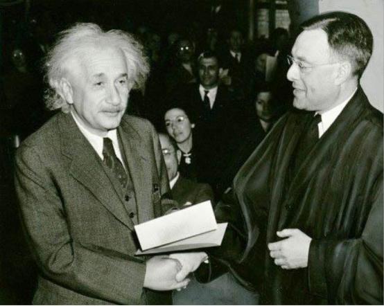 此人第一次为时间旅行提出新观念,却被称为数学界的“捣蛋鬼”