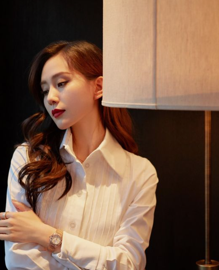 刘诗诗|刘诗诗:攻气十足的神仙小姐姐,气质在线