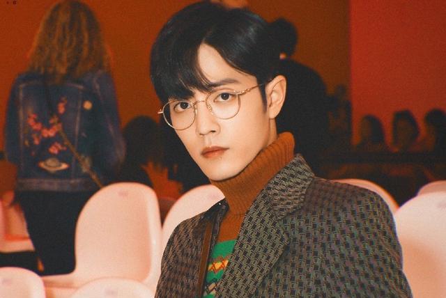 肖战|《青岛啤酒》欢迎肖战加入，低调更换背景图，为粉丝准备50份好礼