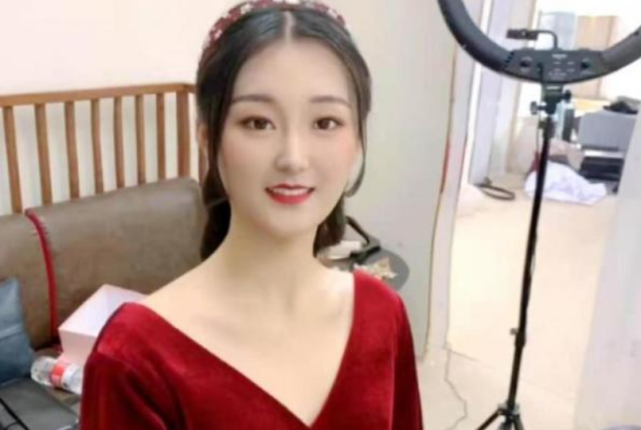 陈亚男|新花招？陈亚男防止网友退货，拿残疾人当“挡箭牌”，网友：卑鄙