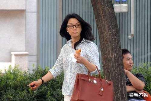 毛阿敏|毛阿敏之女解佳桐:父亲260亿的遗产,也给不了母亲后半生的幸福