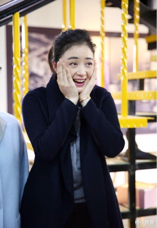 蒋欣|“戏好人糊”蒋欣:为赵丽颖仗义执言,却因耿直毁前程?