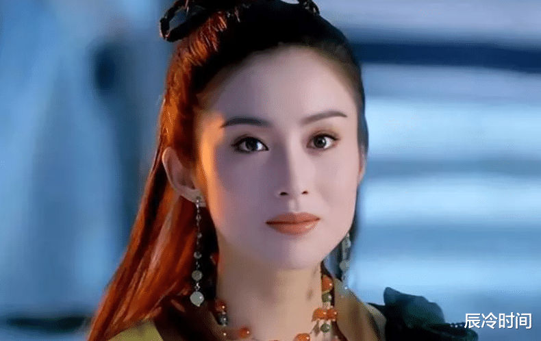 张敏|张敏：被向华胜追爱十年，54岁无儿无女，如今情感状况如何了？