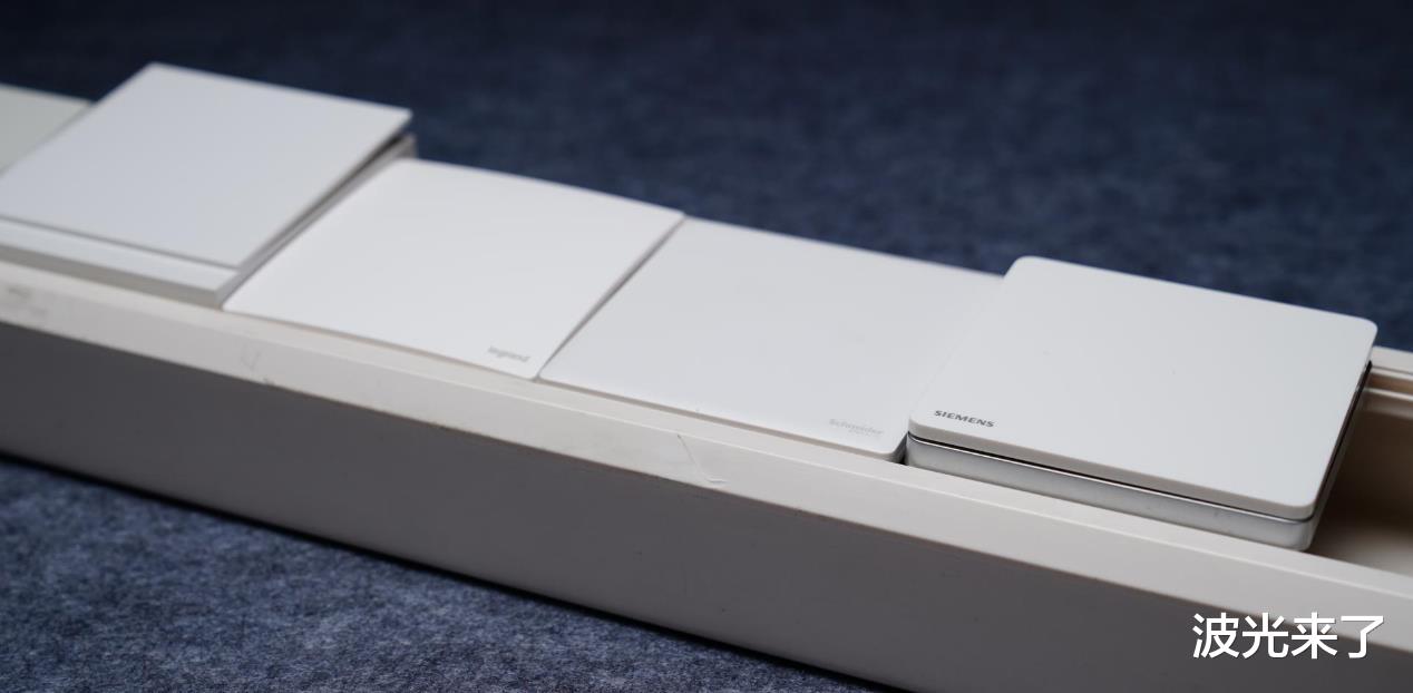 恭喜你,在装修前看到了这篇开关插座大比拼,五款一线品牌哪家强