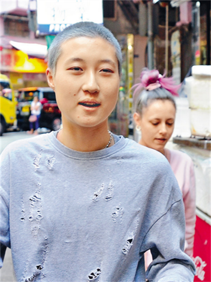 乔杉|“小龙女”吴卓林：爹不认娘不教，19岁与同性结婚“浪迹加拿大”