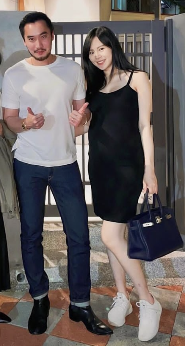 佟丽娅|阿娇前夫赖弘国携妻聚会,Alice几条裙子来回穿,怀孕九个多月肚大如箩