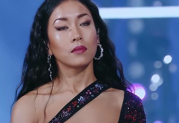 吉克隽逸|从淳朴大山妹到目中无人耍大牌，吉克隽逸彻底垮台！