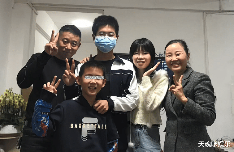 恩情|孙卓深夜有感而发，改简介称忘不了买家养育之情，未来会报答