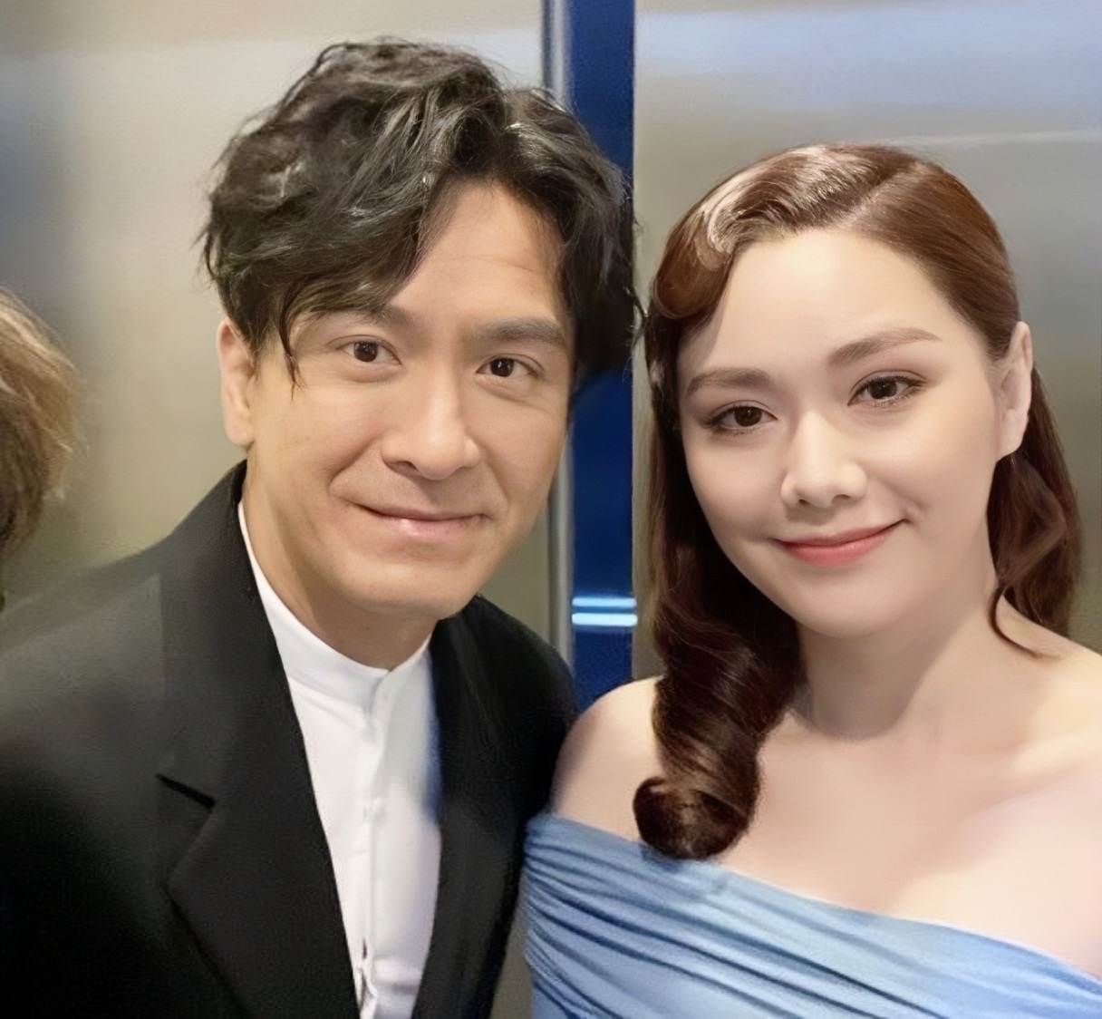 |35岁TVB知名女星大秀丰满身材，颜值爆表