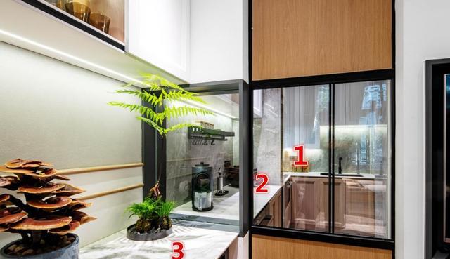 小户型不要再硬塞岛台了,10m长橱柜一分为三,中西双厨都满足