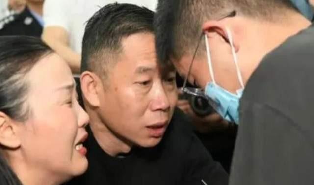 2022年,男子被拐31年回家,发现母亲患癌离世,两人曾是微信好友