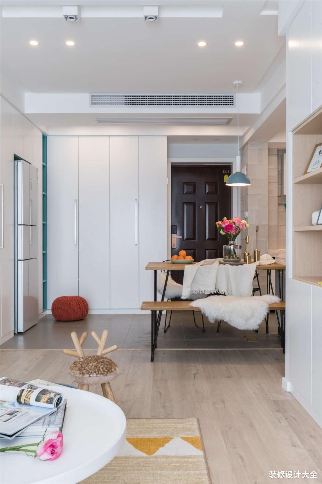 79㎡两房简洁的线条+时尚的设计,深受年轻人喜爱!