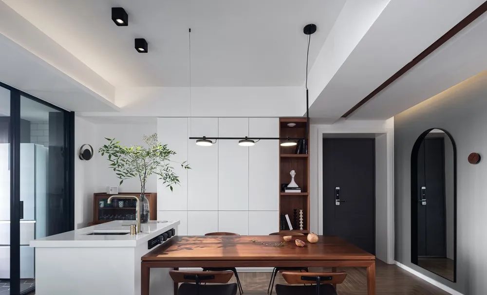 把自然光引进屋里：通透显大的光影之家，邻居满眼羡慕！