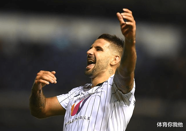 英超|3-0！价值1亿英镑的胜利，英超首支升级队诞生，提前4轮锁定前二