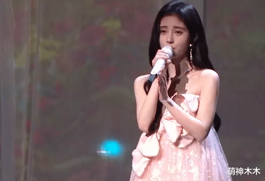 言承旭|众星年货晚会：鞠婧祎半永久抢镜，张韶涵发型失败，言承旭疲倦