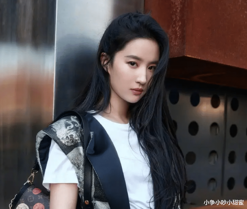 钻戒|刘亦菲，就是美到我心坎里的美人呀，在我心里没法用语言去形容