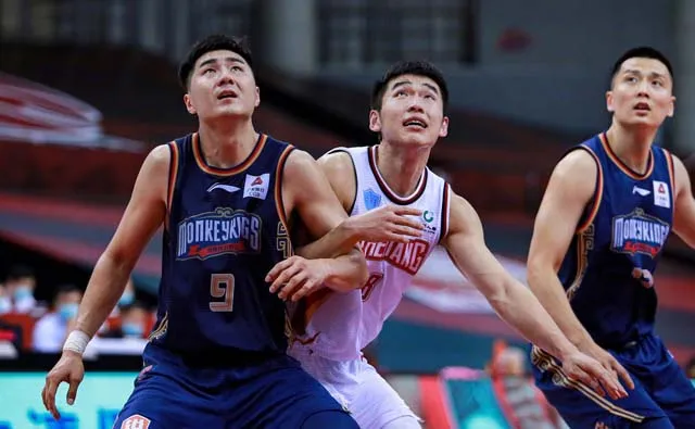 中国男篮|未来之星！以下7人是中国男篮希望！00后起男篮大旗，曾凡博领衔