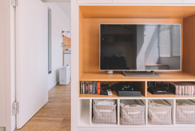 老公硬给卫生间设“2个门”，请木工打全屋柜子！入住才知睿智