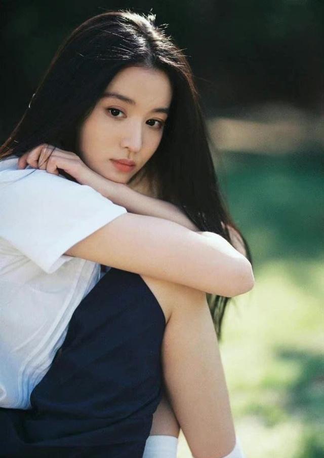 王楚然|出道六年便合作了肖战，杨洋，张艺兴等男星，23岁王楚然未来可期