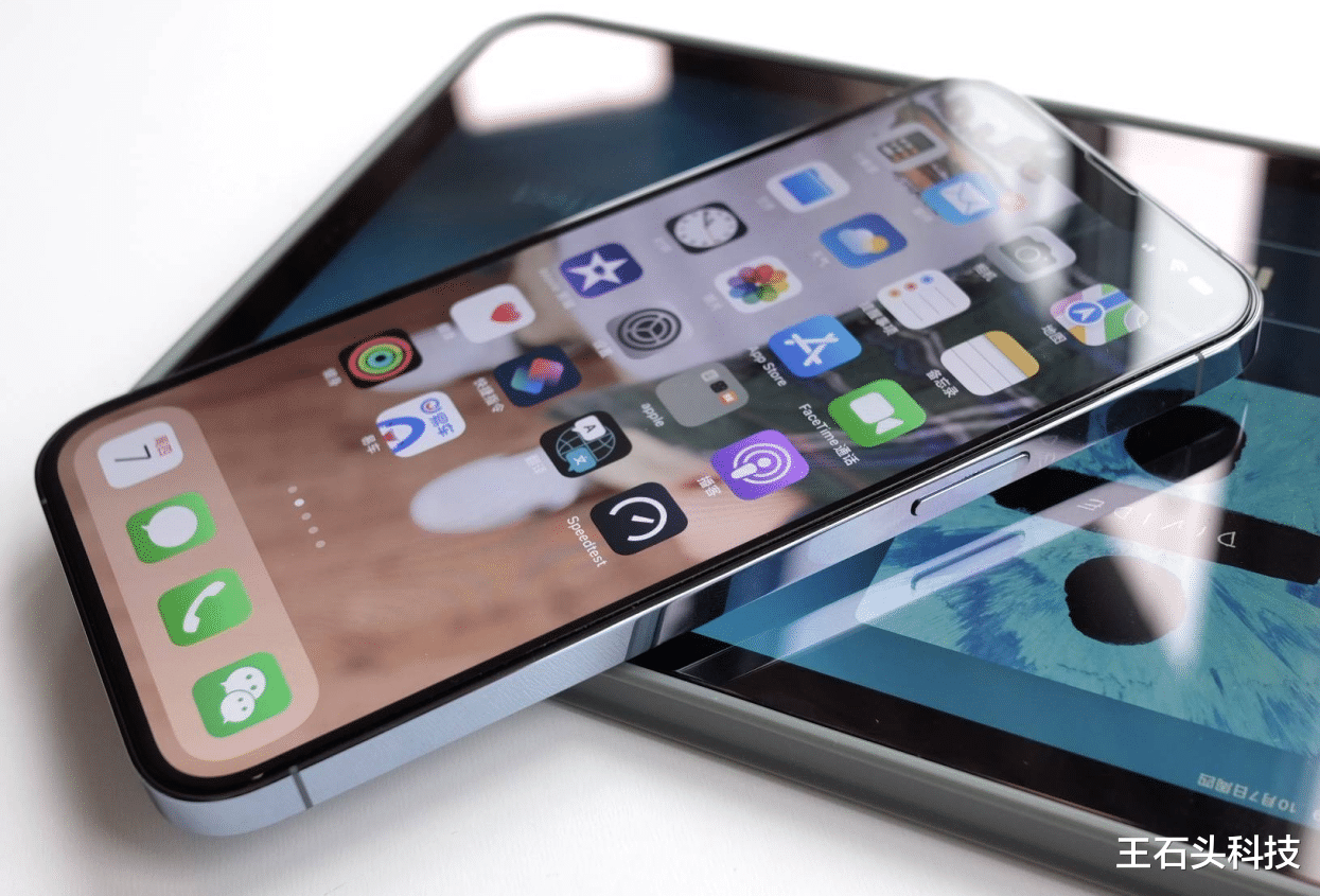 四边“等宽”的安卓旗舰，国行版正式发布，定价4999元起售！