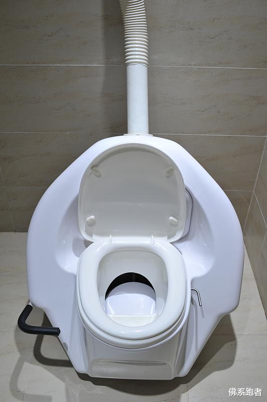 为什么家里的马桶不能把用过的手纸一起冲掉?