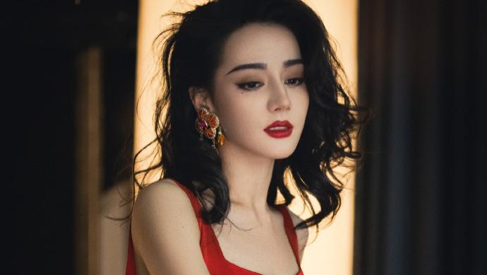 迪丽热巴|迪丽热巴工作室沦陷：怀孕传闻愈演愈烈，粉丝刷屏要求发行程图