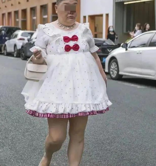 上海名媛“特殊交易”曝光,致32人交叉感染:不要低估人性的需求