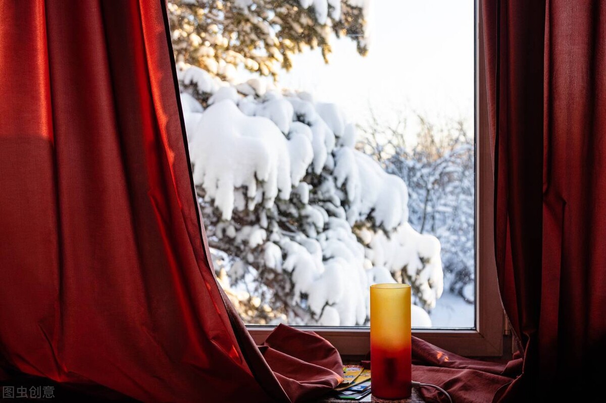 怎么去选择一款性价比高的窗帘