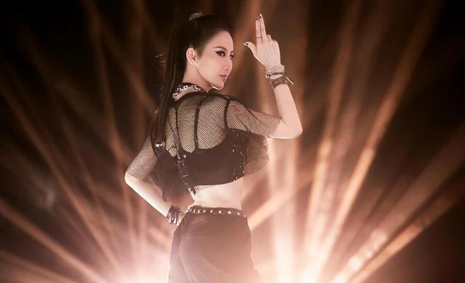 假唱|有瑕疵的真唱和完美的假唱，前者更真诚