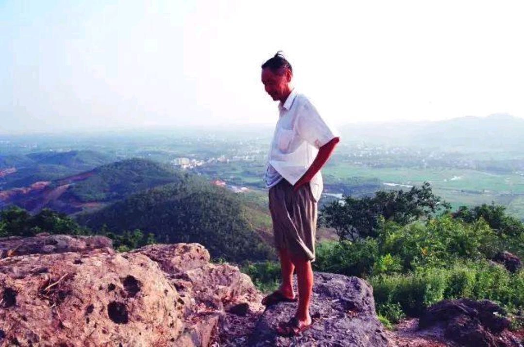 草原|奇医董草原,独创治癌4原则,被国家民委评为中医最有影响力人物