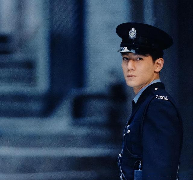 人到中年|这8位知名男星,年轻时迷倒万千女性,人到中年颜值大变样