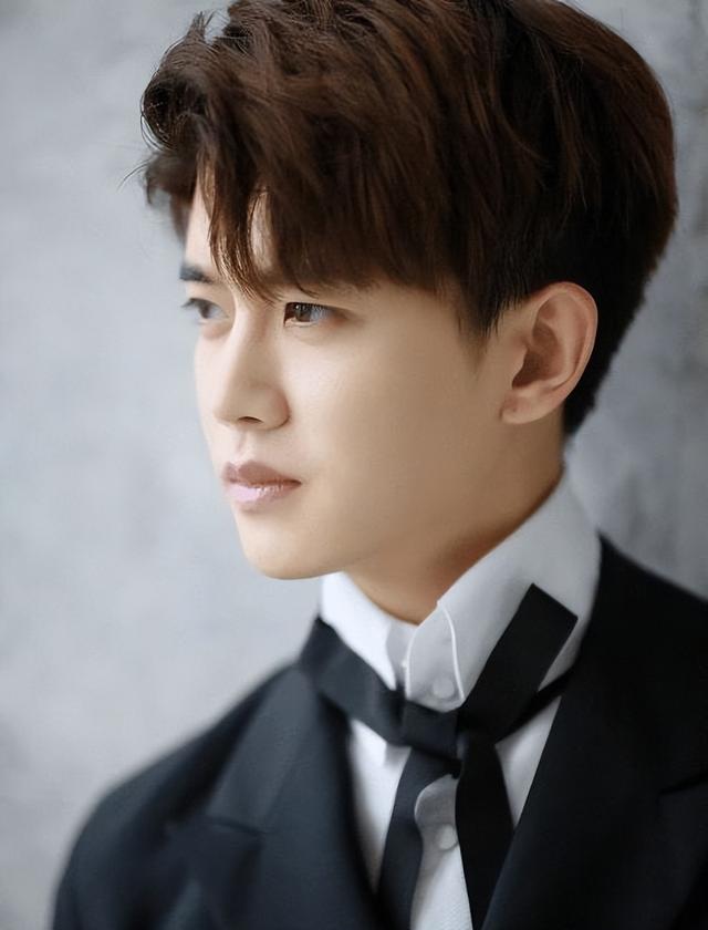 聂欢|任嘉伦的妻子聂欢：丈夫成名背后有艰辛，我在家做全职太太也幸福