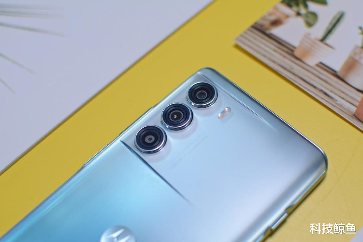 摩托罗拉|公认三款高性价比手机,最后一款直接是来扰乱市场的