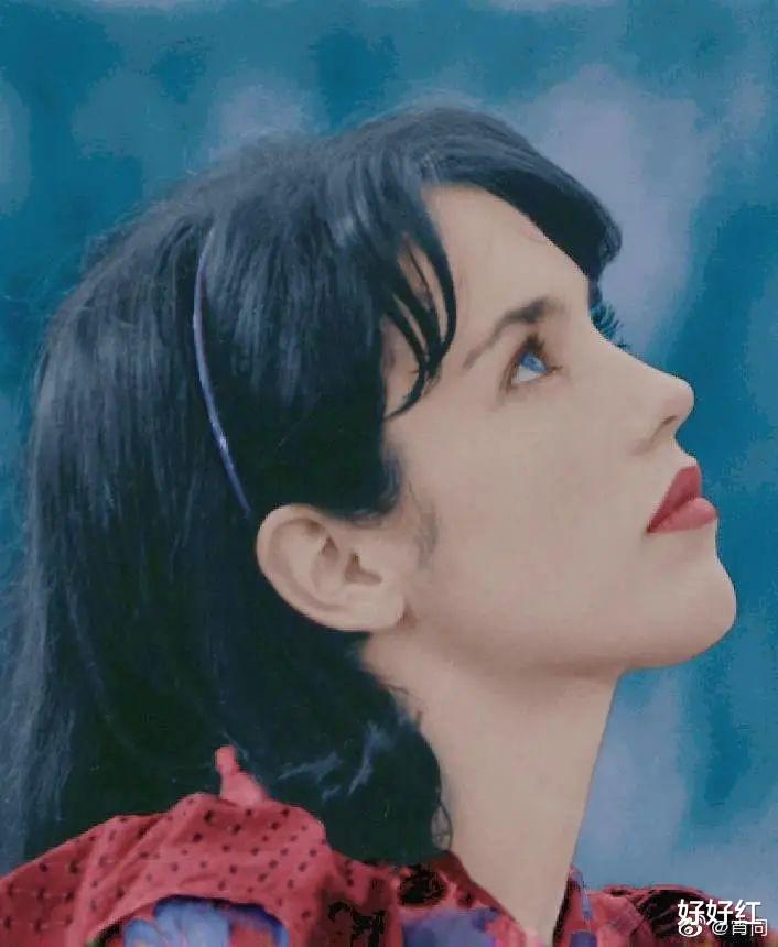 阿佳妮|殿堂级“疯批美人”?!巅峰期退圈生子却终身未婚,如今全脸崩塌惹人唏嘘