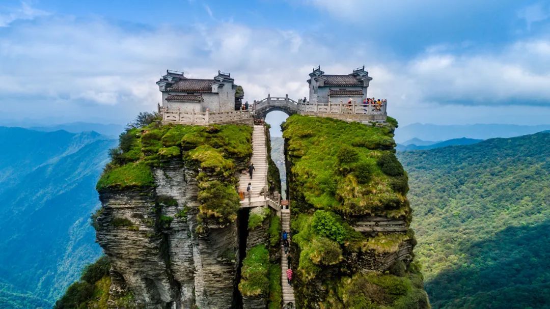 贵州|被低估的避暑天堂贵州，人少景美、还自带空调模式！