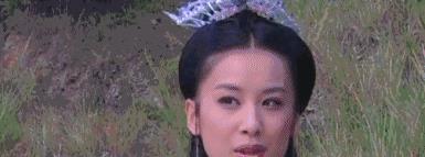 电影|黄圣依连发32条微博，此前还发过藏头诗，被认为是离婚文案！