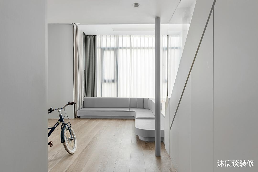 拆掉两间房当餐厅,不要客厅改亲子区,这套装修真是让我长见识了