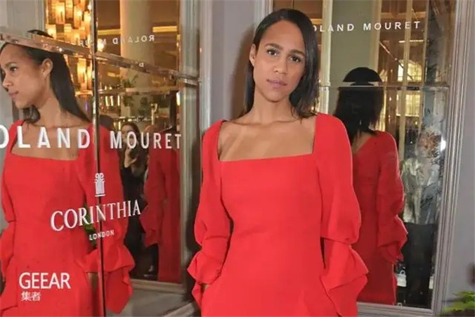 抖森|抖森：英伦41岁性感男神订婚，神秘未婚妻不止是演员