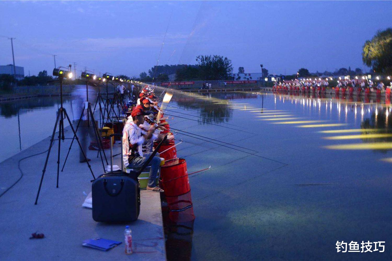 |夜钓的鱼饵和白天能否相同?夜钓用饵和白天钓鱼用饵的主要差异