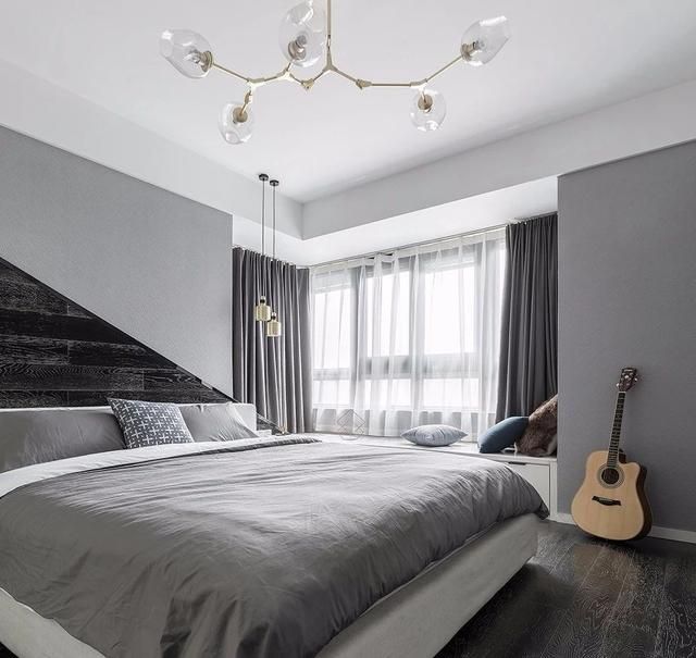 她家坚持“轻硬装,重软装”,108㎡有着藏不住的品味,氛围真好