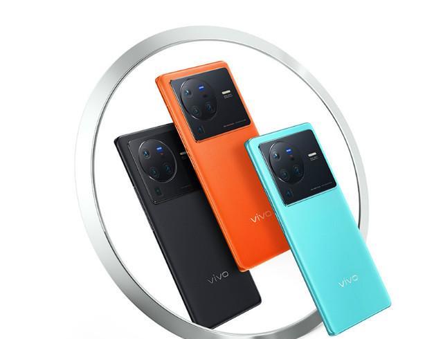 iqoo10|价格相同买vivoX80还是iQOO10？差别不仅仅是芯片