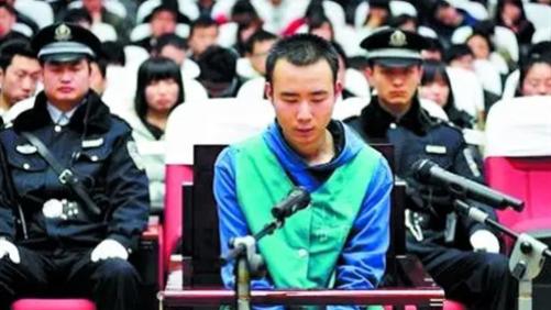 药家鑫被判死刑，死前愿望仍被拒绝，父亲希望他把所有罪恶都带走